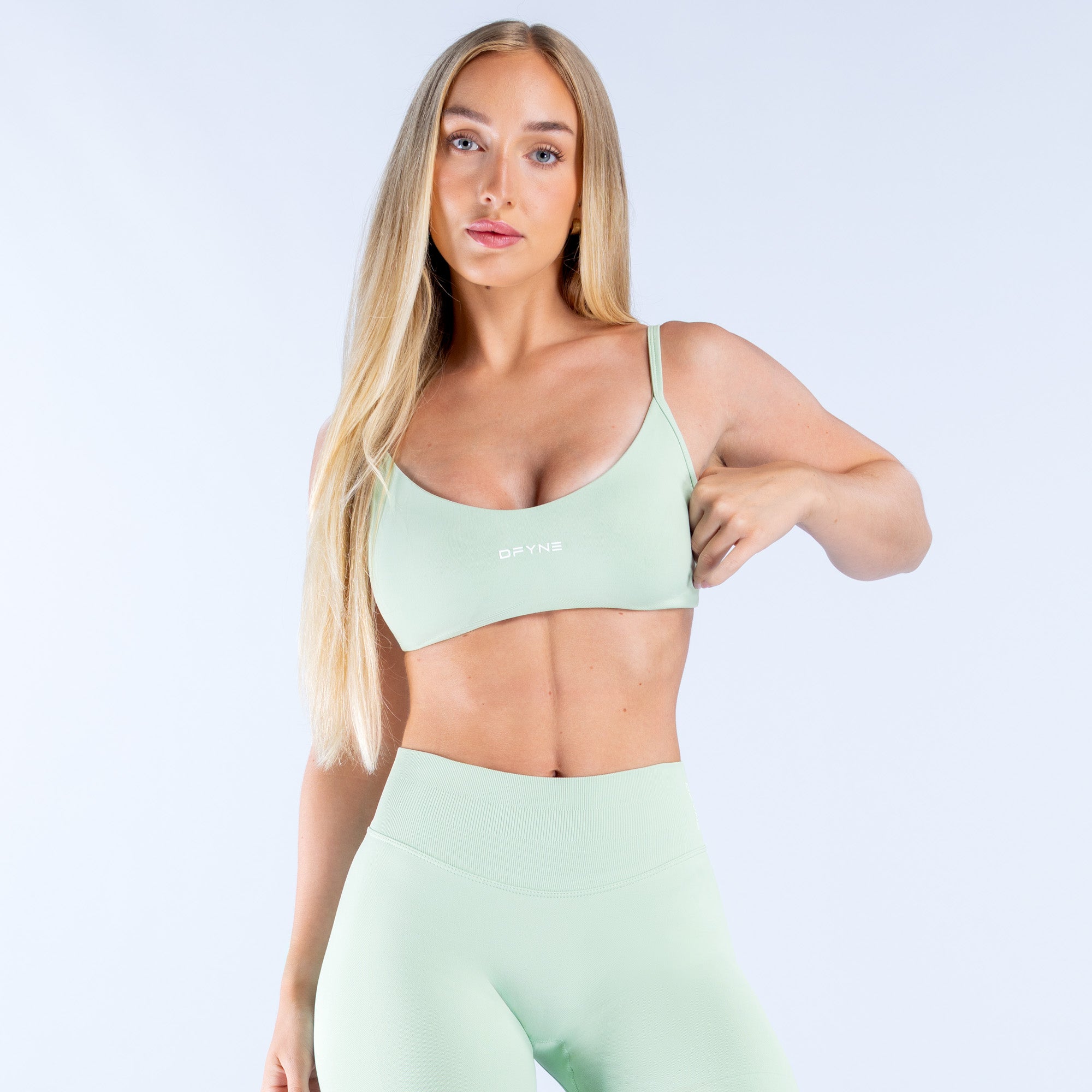 Impact Scoop Neck Bra - Palm Green