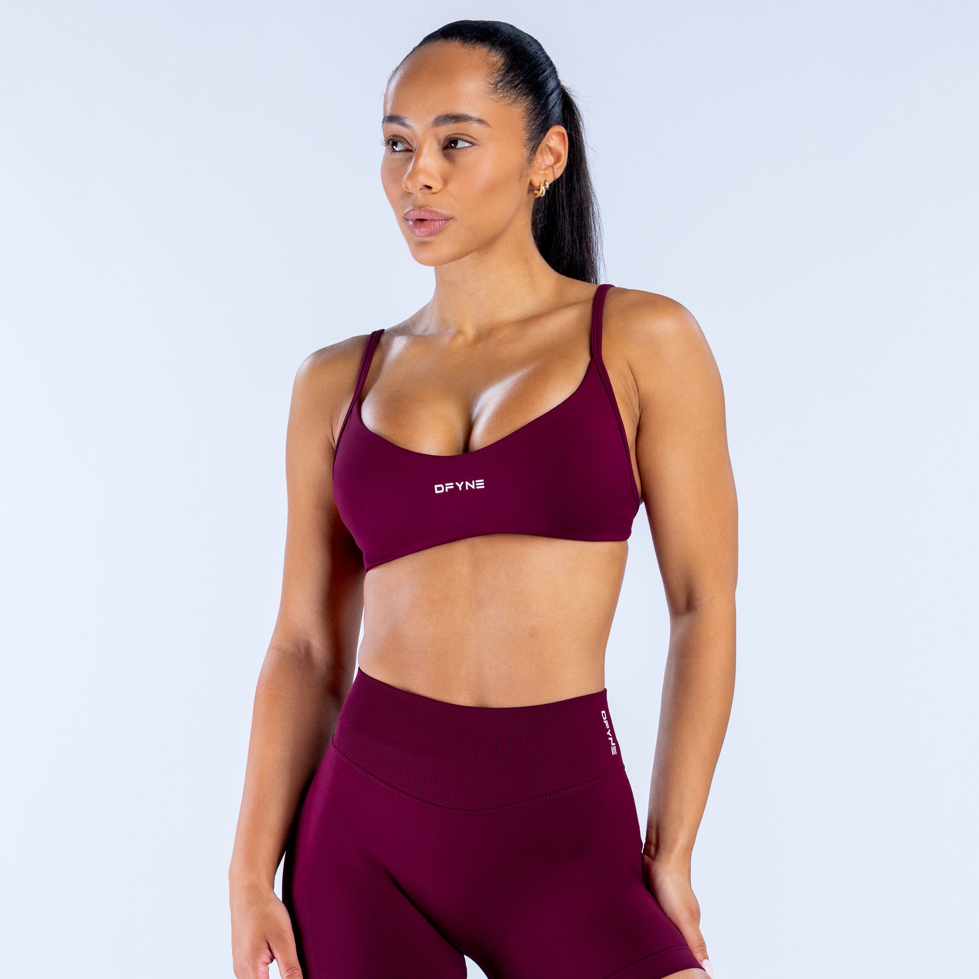 Impact Scoop Neck Bra - Winter Berry (4)